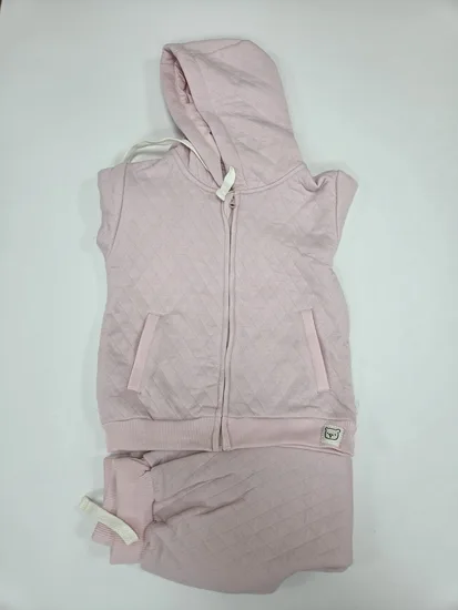 חליפת קווילט עם קפוצ'ון ורוכסן - בנות